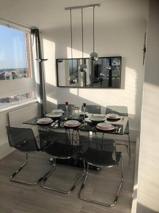 Modern, Family-Friendly Apartment By Hyde Park & Museums Лондон Екстериор снимка